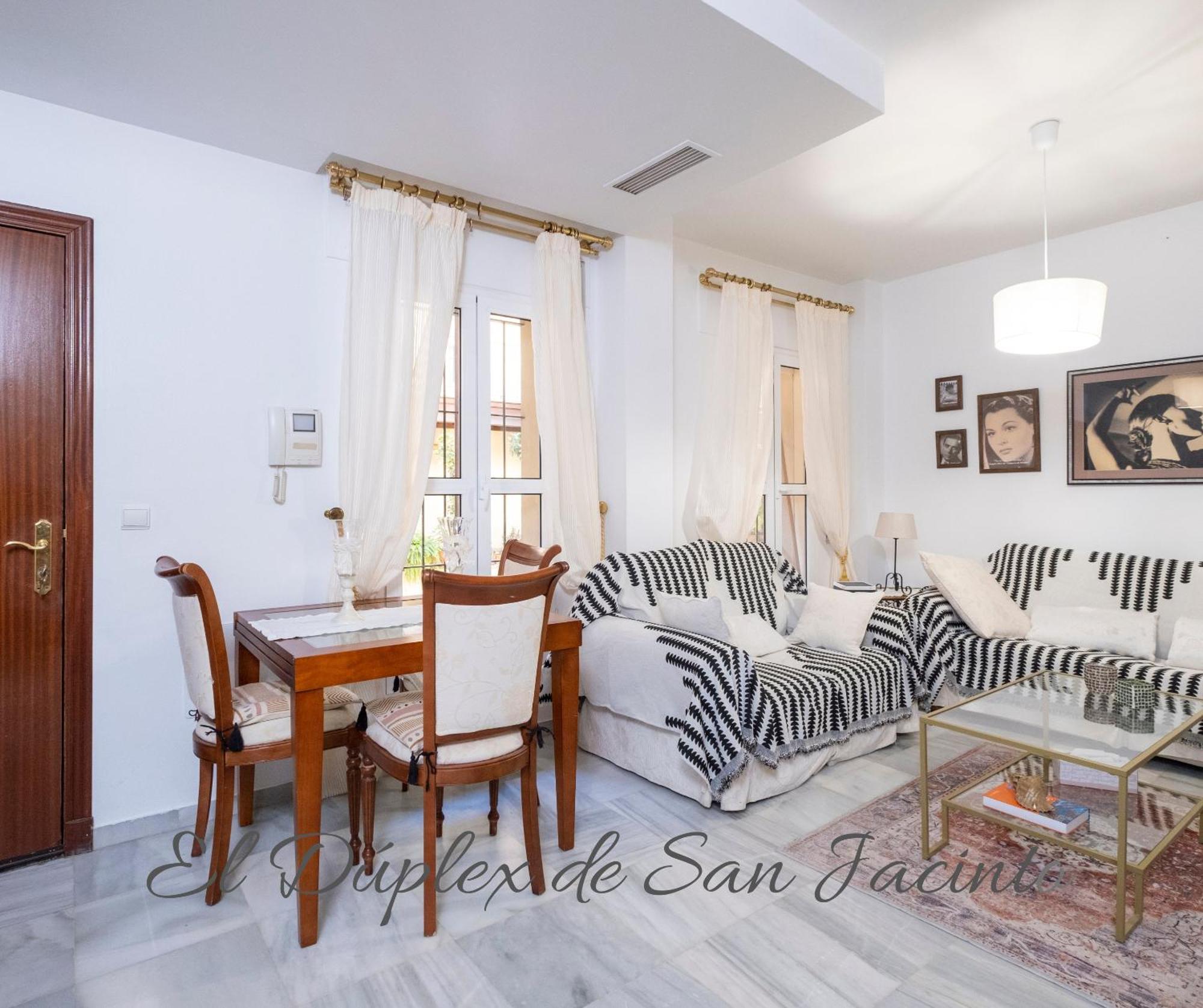 Апартаменты El Duplex De San Jacinto Севилья Экстерьер фото