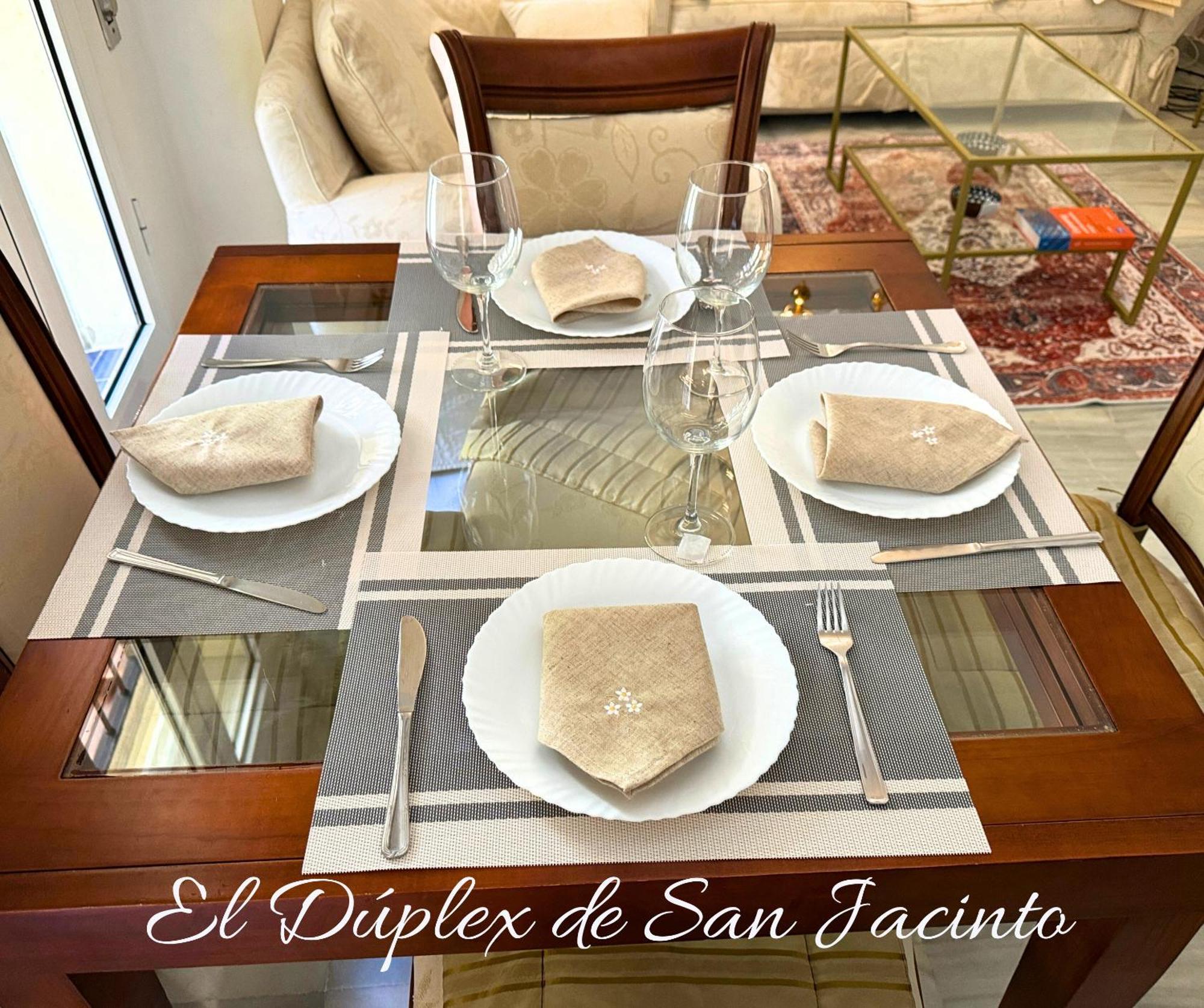 Апартаменты El Duplex De San Jacinto Севилья Экстерьер фото