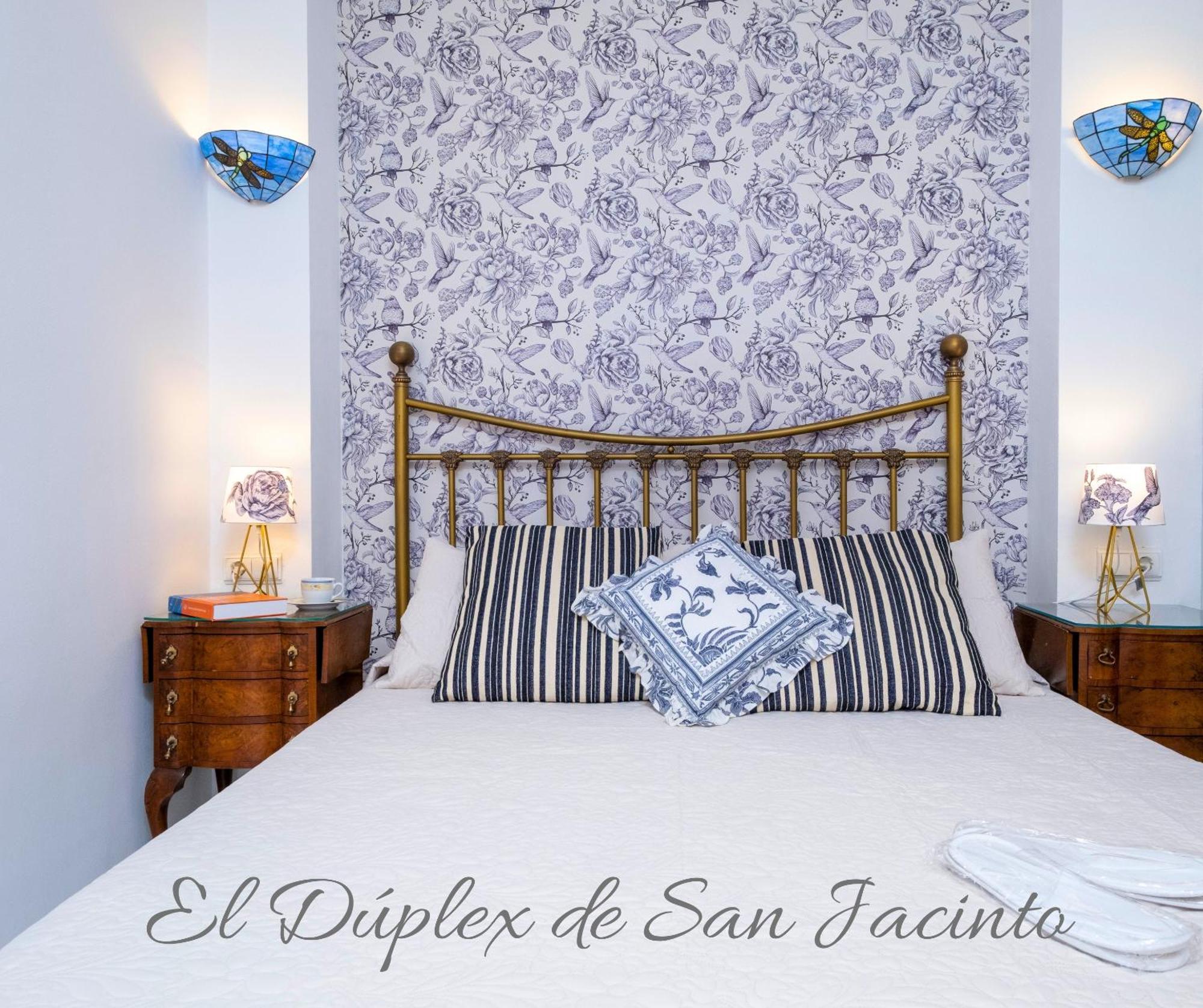 Апартаменты El Duplex De San Jacinto Севилья Экстерьер фото