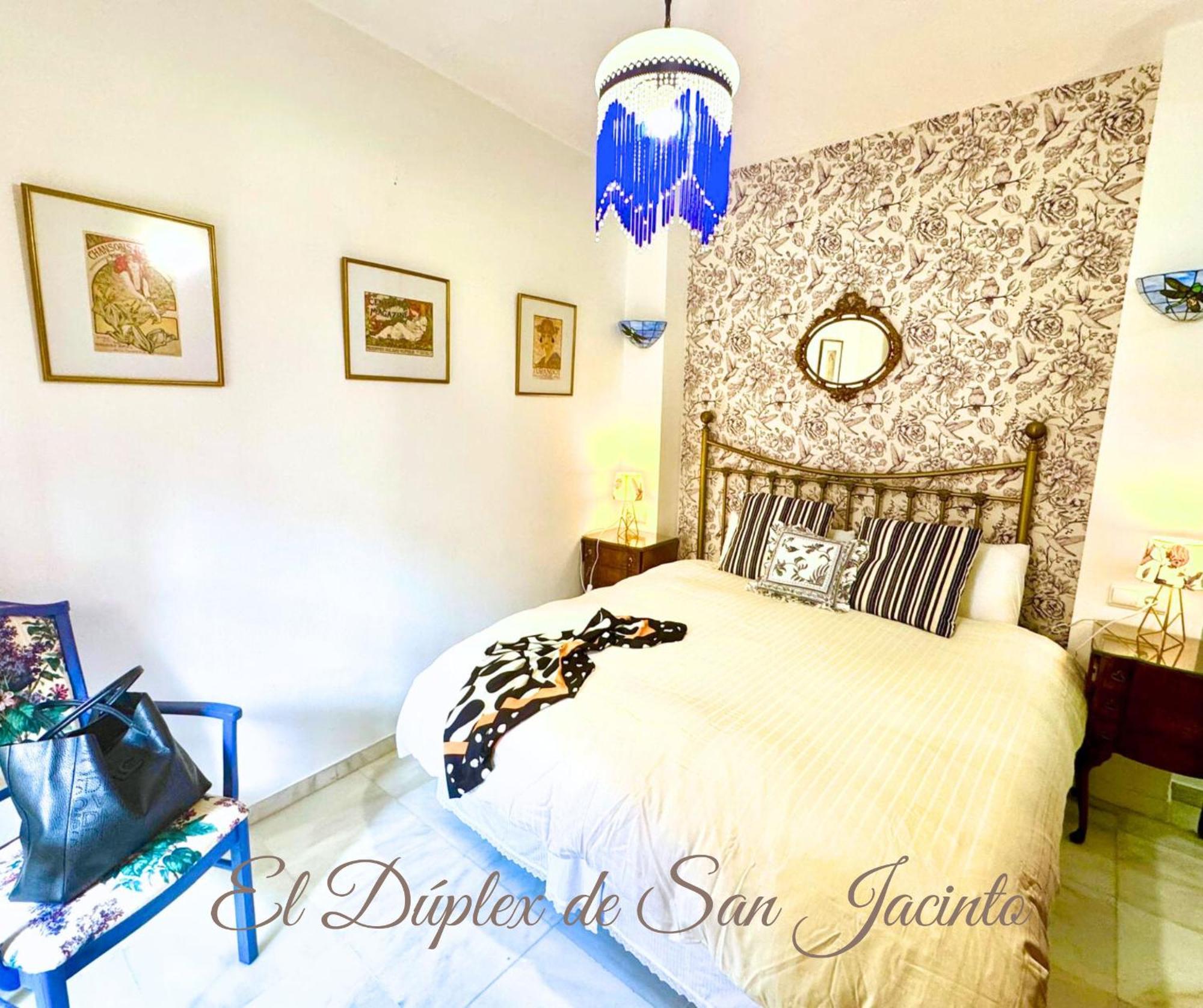 Апартаменты El Duplex De San Jacinto Севилья Экстерьер фото